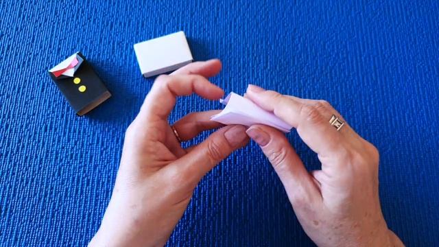 ОТКРЫТКА СЮРПРИЗ ДЛЯ ПАПЫ ИЗ СПИЧЕЧНОГО КОРОБКА. Открытка для папы своими руками. смотреть онлайн