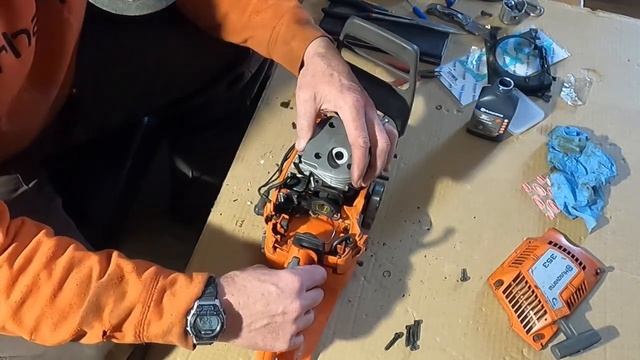 Paulas Husqvarna 353 checking squish and a big problem getting it back together смотреть онлайн