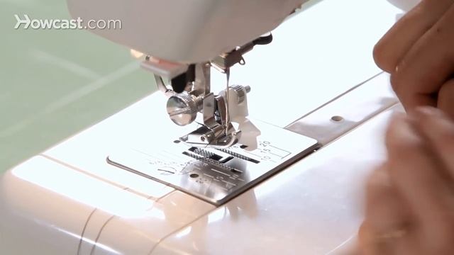 How to Use a Blind Hem Foot Attachment | Sewing Machine смотреть онлайн