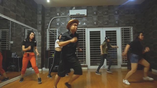 SOMETIMES (BRITNEY SPEARS) / Panh Choreography / Urban Dance Class (beginner) смотреть онлайн
