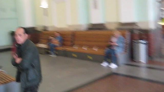 Курский вокзал. Зал ожидания. Красиво, хорошо. смотреть онлайн