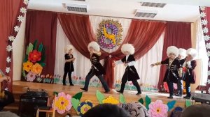 Танец "Лезгинка" в старшей группе