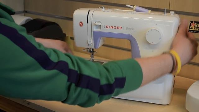 Singer Simple Series смотреть онлайн