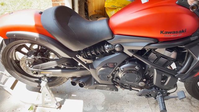 Firetong exhaust on Kawasaki Vulcan S - from cold start смотреть онлайн