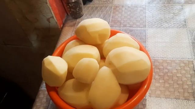 Картофель с куриными бёдрами в духовке. Рождество смотреть онлайн