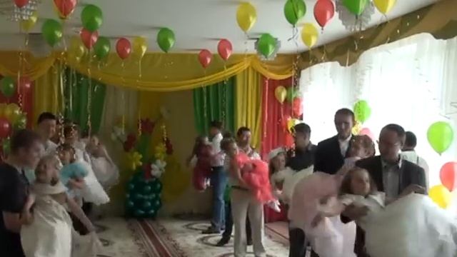 Выпускной 2012 Танец с папами смотреть онлайн
