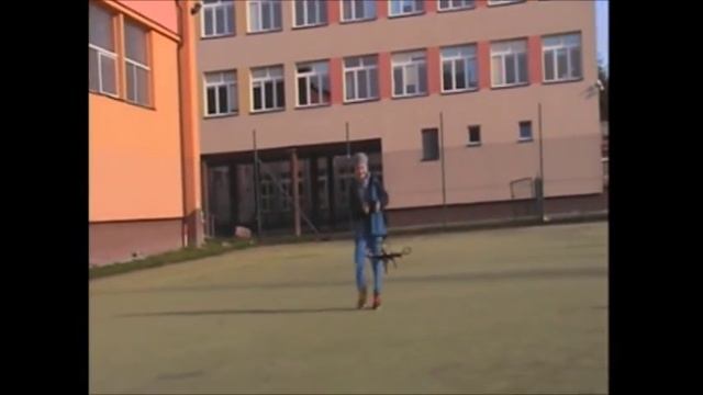 Квадрокоптер делает трюки!!! СМОТРЕТЬ ДО КОНЦА,не пропустите самые необычные трюки!!! смотреть онлайн