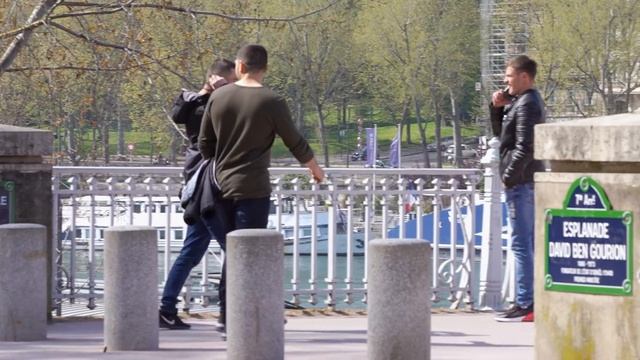FRAPPER LES GENS DANS LA RUE SANS MASQUE PRANK ! (camera cachée) Funny Mask Prank IbraTV смотреть онлайн