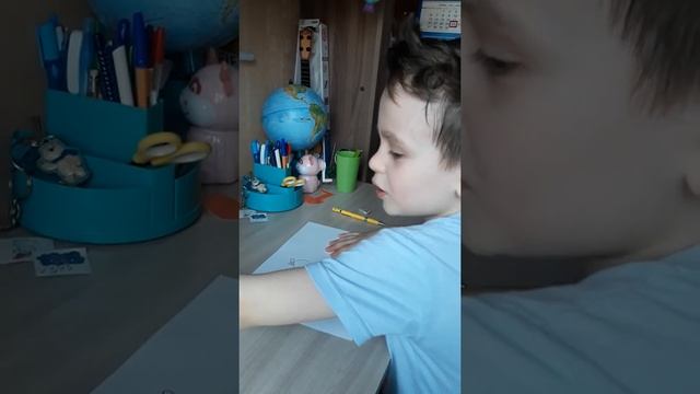 Фрукты любишь? А грушу? Вперед тогда рисовать! смотреть онлайн