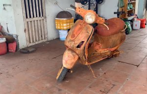 Полная реставрация ржавого скутера,  стоявшего в гараже 15 лет