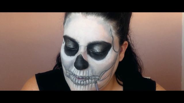 Realistic Skeleton: Halloween 2023 Makeup Look #6 Tutorial смотреть онлайн