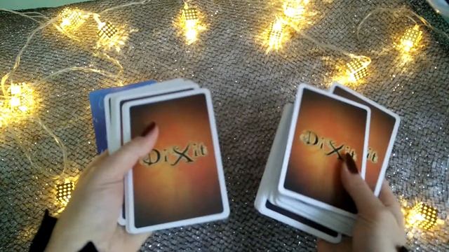 АСМР Гадание на необычных картах смотреть онлайн