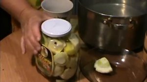 Маринованные патиссоны - очень простой рецепт.