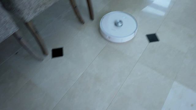 Neabot Nomo - Self Cleaning - Robot Vacuum смотреть онлайн