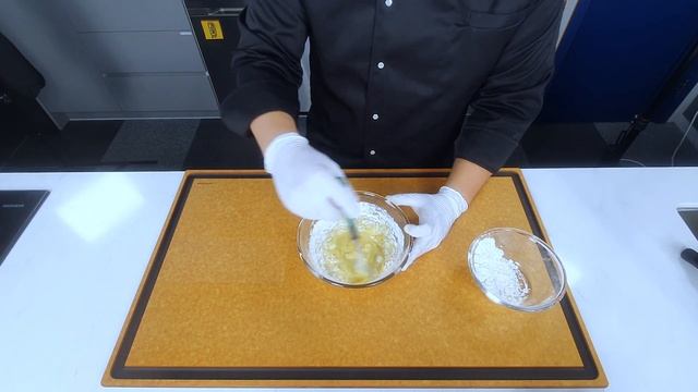 바나나 와플 그리고 팬케이크. 바나나를 특별하게 먹는 방법. || Banana Waffle and Pancake смотреть онлайн