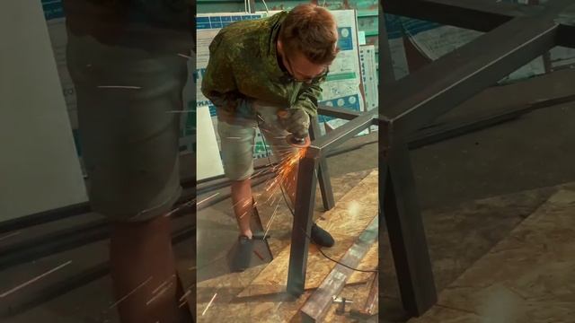 ПОДСТОЛЕ В СТИЛЕ LOFT смотреть онлайн