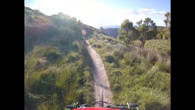 LET'S GO FOR A RIDE! Поездка по горным трейлам смотреть онлайн