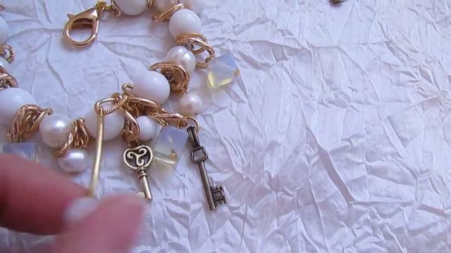 ЭКСКЛЮЗИВНЫЕ УКРАШЕНИЯ С камней и декаративные ключики от КСЕНИИ смотреть онлайн