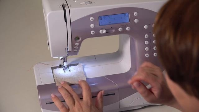 Компьютерная швейная машина. Прямая строчка . Как настроить швейную машинку? ШВЕЙН. МАШИНКА BERNETT смотреть онлайн
