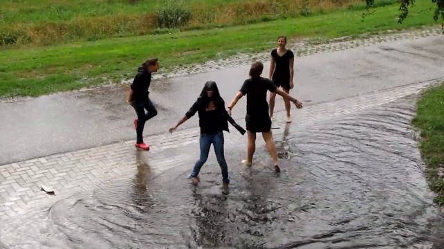 Hengelo 17: Wassernixen смотреть онлайн