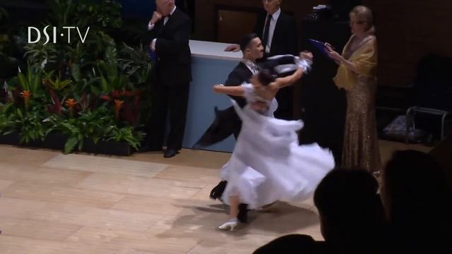 Professional Ballroom Tango - UK Open 2017 смотреть онлайн
