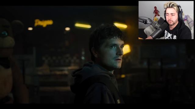 Everything you MISSED in the FNAF MOVIE TRAILER! (Golden Freddy's SECRET!) смотреть онлайн