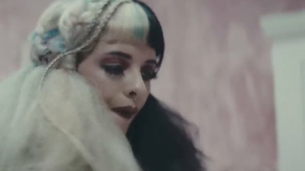 Melanie Martinez - Cake