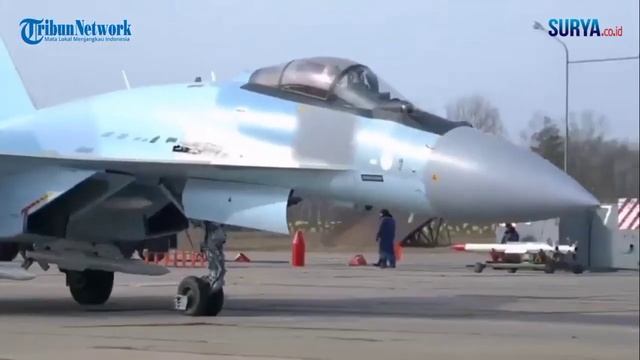 PESAWAT TEMPUR SUKHOI SU 35 S RUSIA KELUAR KANDANG, STAND BY DI UKRAINA, SIAP LUNCURKAN RUDAL смотреть онлайн