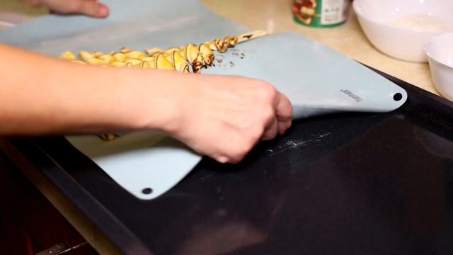 Елочка с шоколадом из слоеного теста! Круассаны с шоколадом. смотреть онлайн