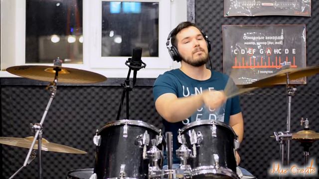 Денис Казаков - When September Ends (Green Day Drum Cover) смотреть онлайн