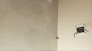 Закрываем изнаночную сторону выключателя в шкафу