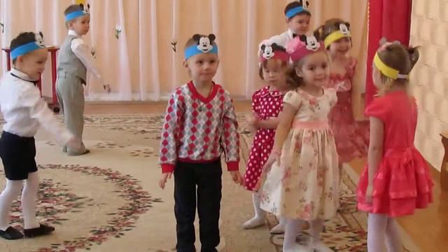 Утренник 8 марта смотреть онлайн