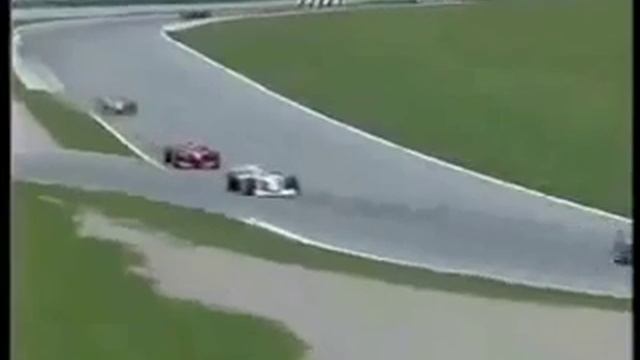 F1 A1 Ring Spielberg McLaren Crash смотреть онлайн