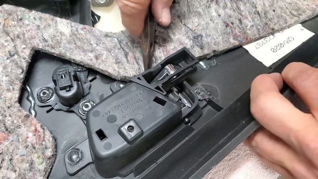 Pontiac Solstice Saturn Sky Interior Door Handle Replacement смотреть онлайн