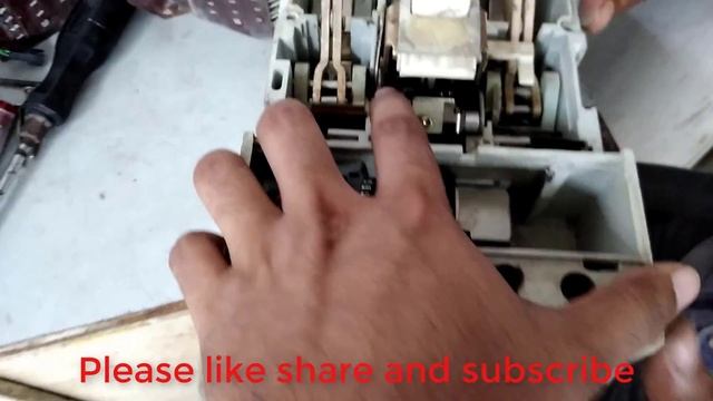 How to repair Circuit Breaker | MCCB Circuit breaker open System.|ABB MCCB Circuir Breaker Repair смотреть онлайн
