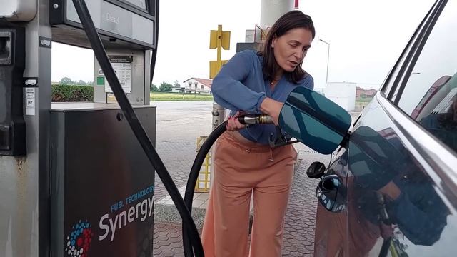 2022-06-05 ShoppingCompulsivo смотреть онлайн