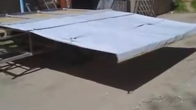 Маркиза нового типа на ветру.