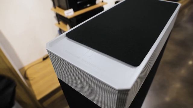 Definitive Technology BP9080X Bipolar Tower Loudspeaker | Gibbys Electronic Supermarket смотреть онлайн