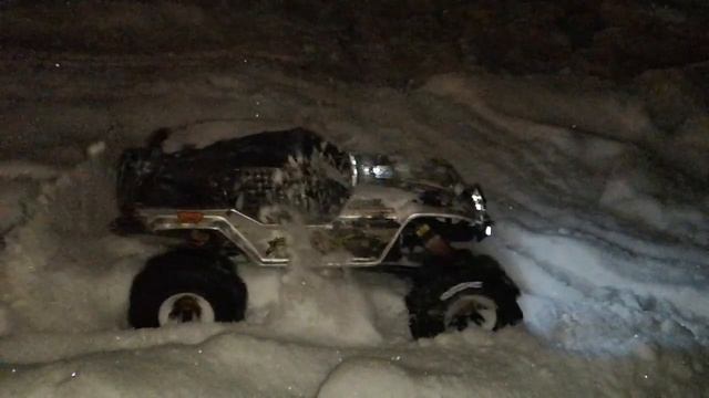 RC ночные покатушки с другом Kyosho FO-XX VE смотреть онлайн