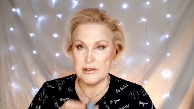 Макияж новогодний????? второй вариант и мой технический косяк??♀️? смотреть онлайн