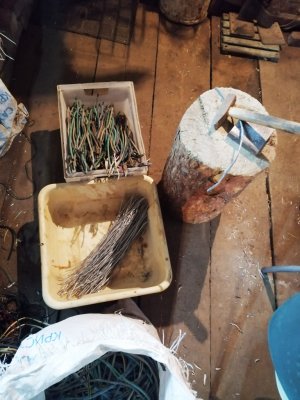 Как почистить алюминиевые провода от изоляции просто и быстро.