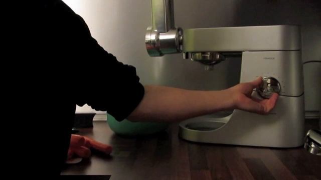 Kenwood KM 020 Slicer/ShredderTrommelraffel Review/Vorschau смотреть онлайн