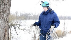 как забросить верёвку на дерево без специальных приспособлений