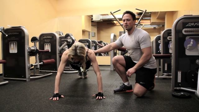 Фитнес для девушек: Отжимания: Как накачать грудные мышцы. смотреть онлайн