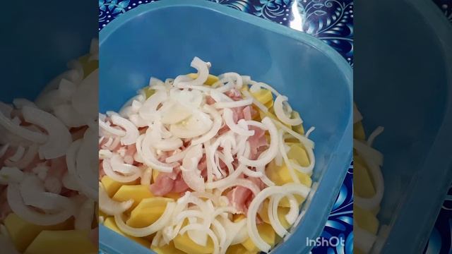 Запеченная картошечка с мясом. смотреть онлайн
