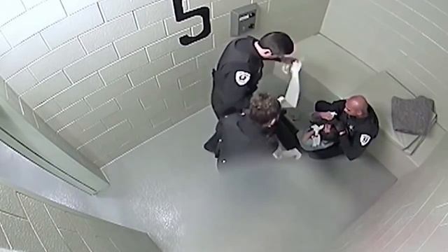 10 ЖЕСТКИХ ВИДЕО ЗАДЕРЖАНИЙ АМЕРИКАНСКИХ ПОЛИЦЕЙСКИХ смотреть онлайн