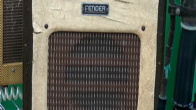 1949 Fender Champion 600 смотреть онлайн