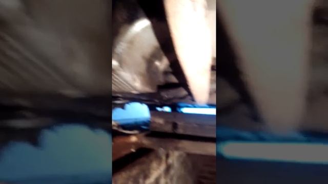 Пробил поддон? Не беда, Логан 2007 1,6L смотреть онлайн