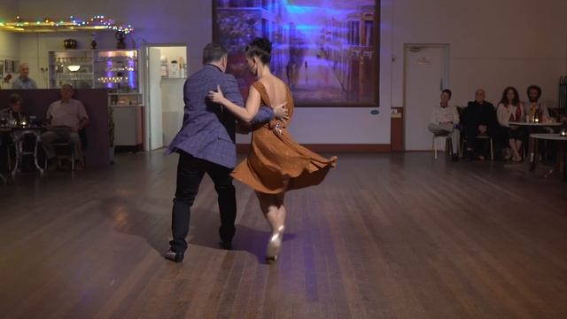 Argentine Tango Dance Performance 3 of 4 by Alejandro Larenas y Marisol Morales смотреть онлайн