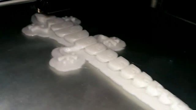 Печать подвижной модели ящерицы на 3D принтере смотреть онлайн